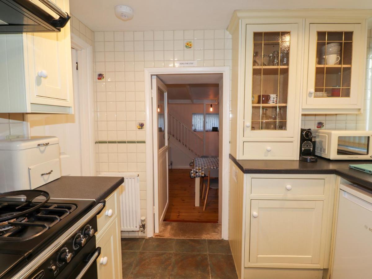 ניופורט Little Barn Cottage מראה חיצוני תמונה